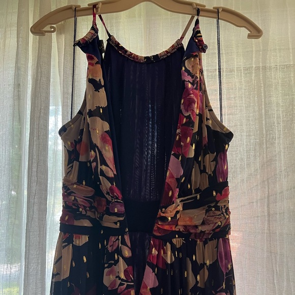 Laura (Petite) Dress - Picture 5 of 6